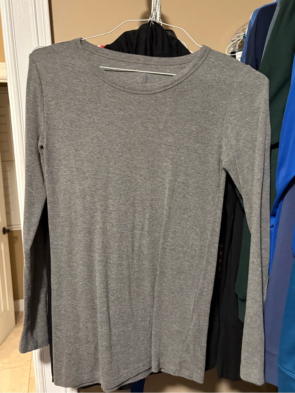 Gap maternity Long Sleeve Crewneck Tee